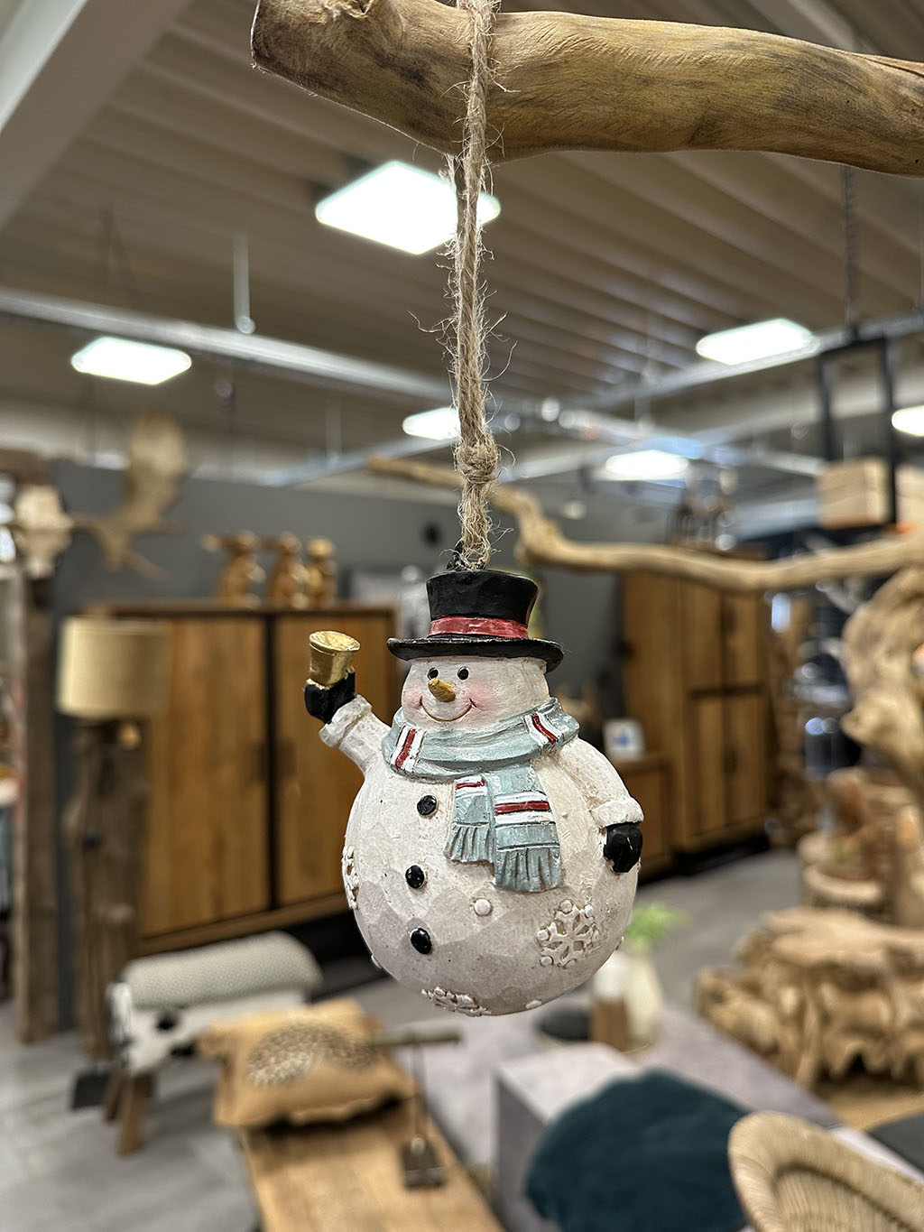 Hanger sneeuwpop zwarte hoed