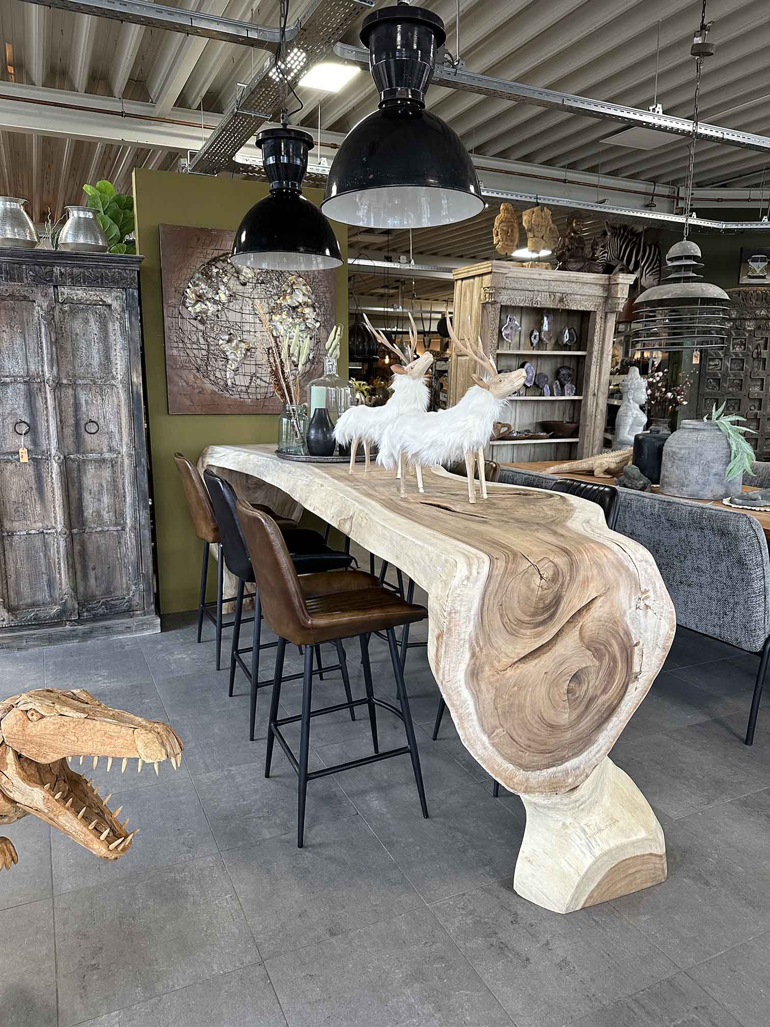 Suar special bartafel van massief hout