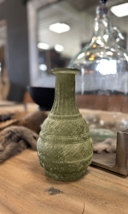 Matgroen vaasje met reliëf