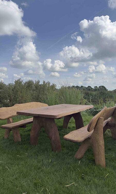 Eiken tuinset Athilla met 2 banken in licht bruine olie