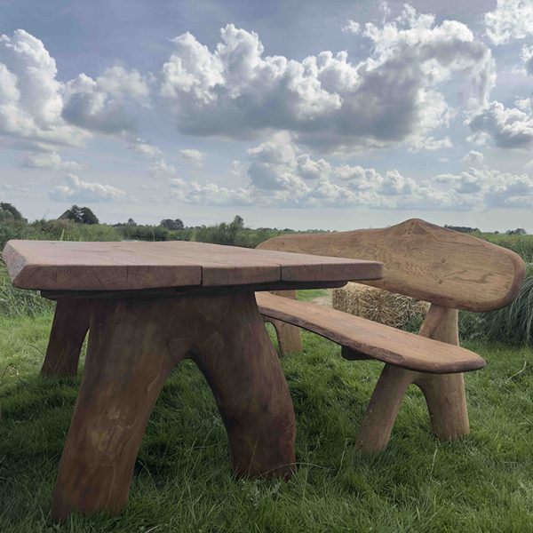 Eiken tuinset Athilla met 2 banken in licht bruine olie