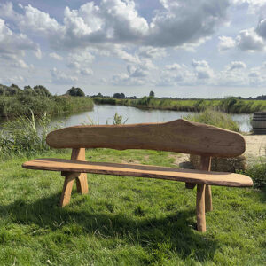 Eiken tuinset Athilla met 2 banken in licht bruine olie