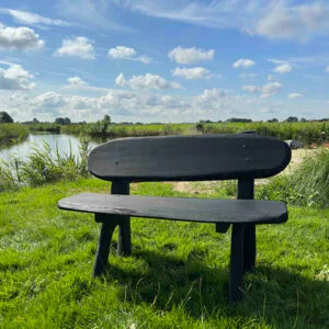 Eiken tuinset Athilla met 2 banken in zwarte olie