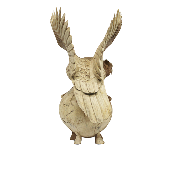 Unieke handgesneden Suar houten vliegende uil op bol - prachtige ambachtelijke kunst voor een betoverend interieur.