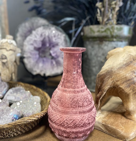 Matroze vaasje met reliëf