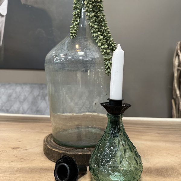 Metalen kaarshouder voor in een fles om van een wijnfles een kandelaar te maken.