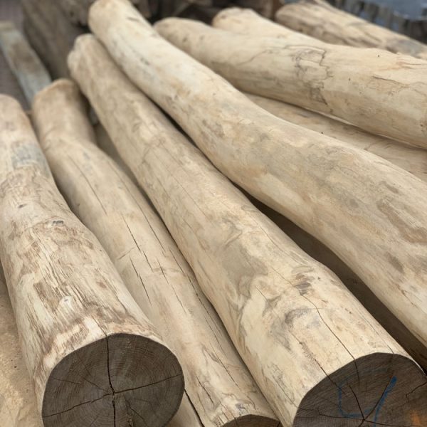 Ronde geschaafde palen