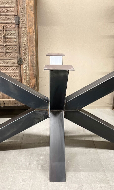 Stalen matrix onderstel