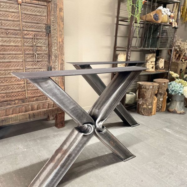 Stalen onderstel X twist