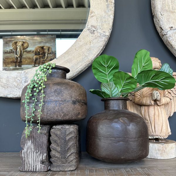 Stoere metalen vazen