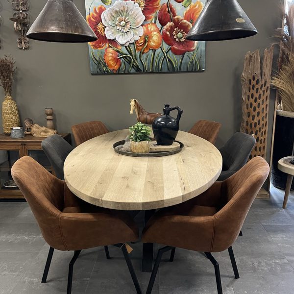 Verlijmd eiken eettafel ovaal
