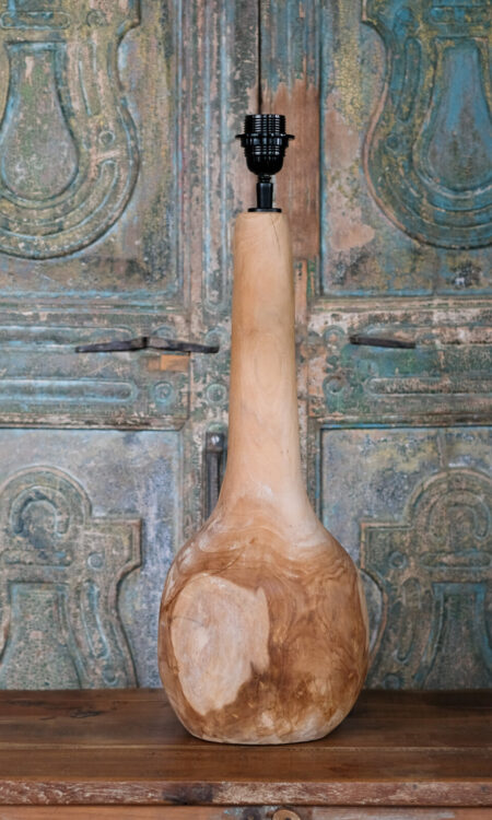 Tafellamp Voet van Suar Hout – Organische Vorm