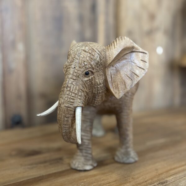 handgesneden houten olifant medium beeld decoratie