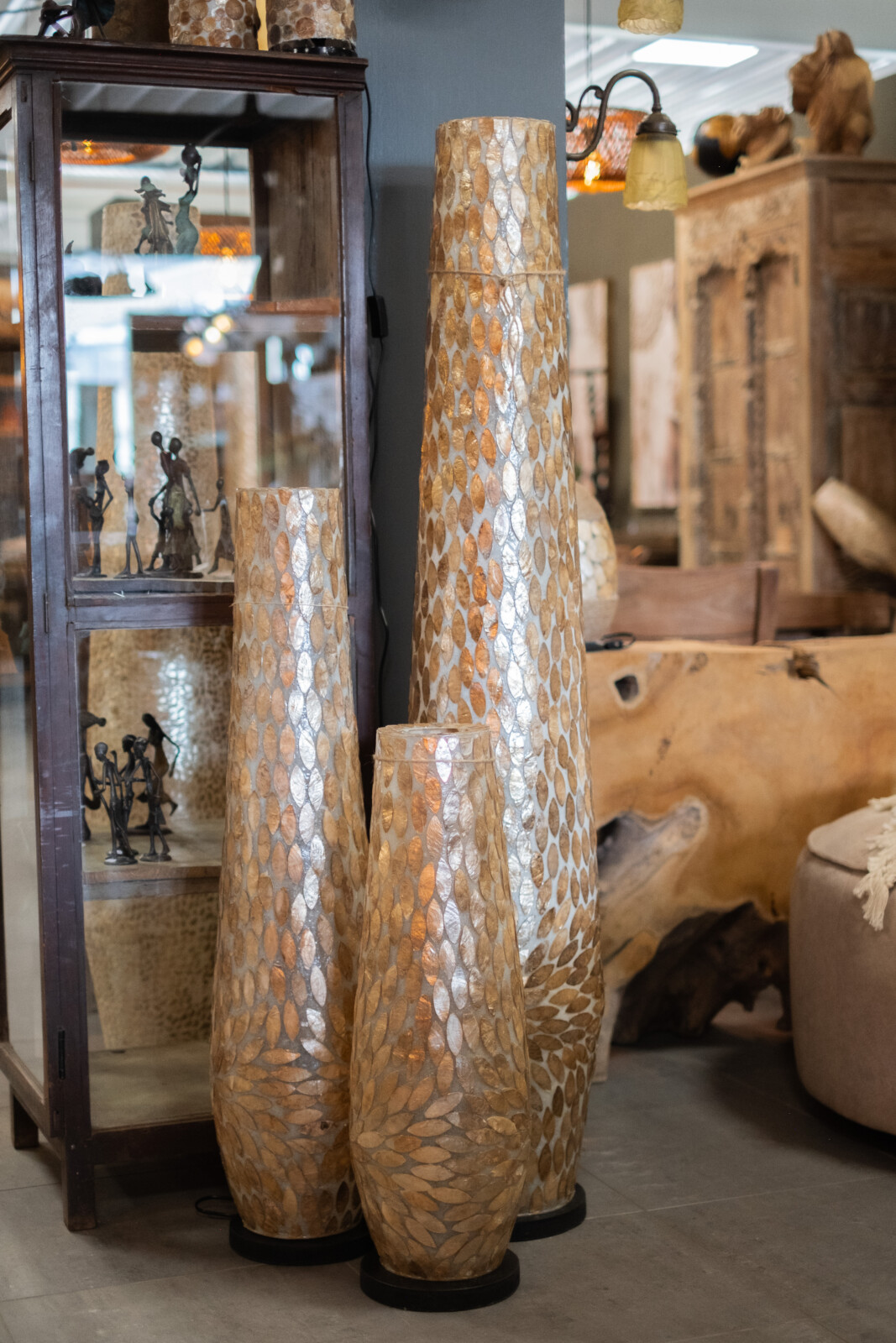Gouden Schelp Vloerlamp – Mozaïek Bladmotief