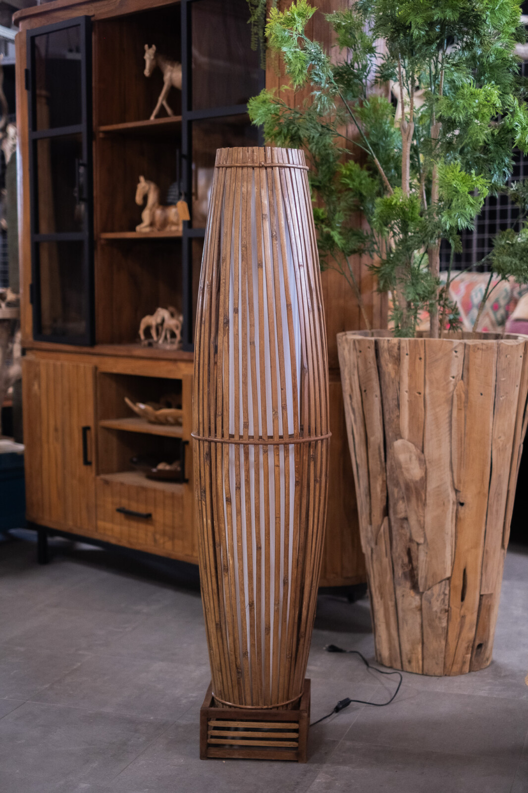 Naturel Rotan Vloerlamp – Open Latten Design