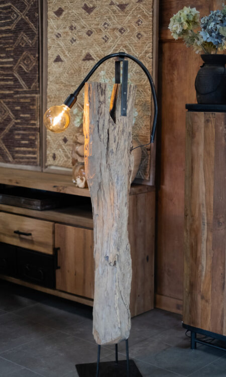 Grote Drijfhout Vloerlamp – Metalen Fitting