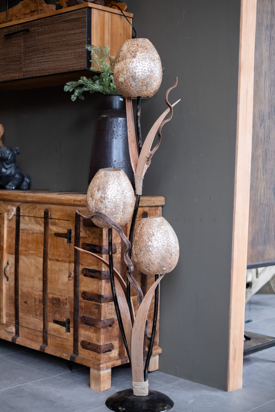 Organische Schelp Vloerlamp – Ronde Mozaïek Bollen
