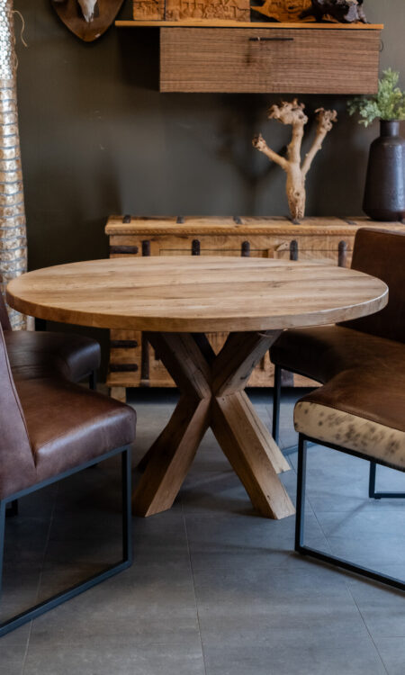 Ronde Massieve Eiken Eettafel – Warm & Sfeervol