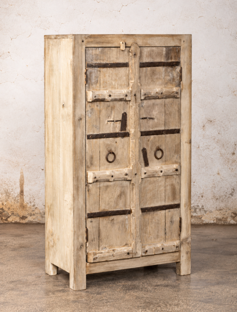 India opbergkast Meher van gerecycled hout met houten deuren