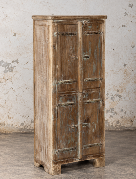 India opbergkast Tara van gerecycled hout met houten deuren