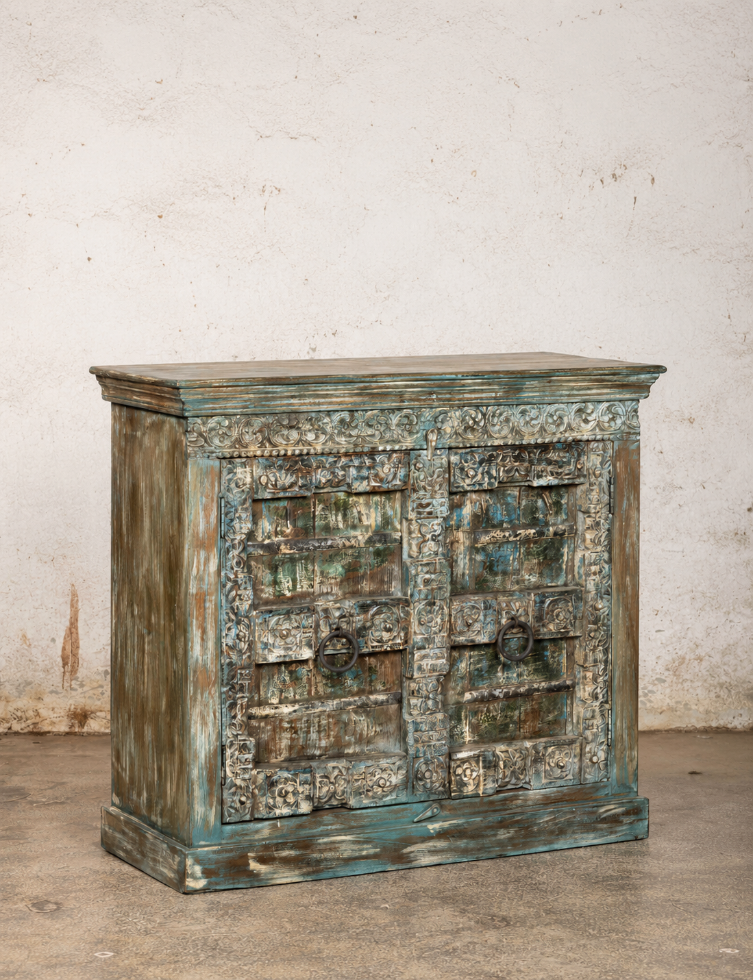 India dressoir Reya met handgesneden deuren en blauwgroene afwerking